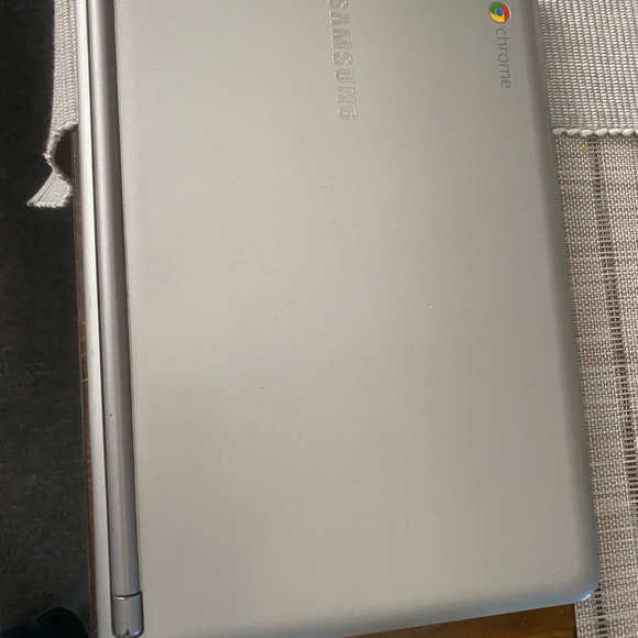 1st generation ( 2012) chrome book - Picture 11 of 11